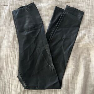 Aritzia Black Leggings